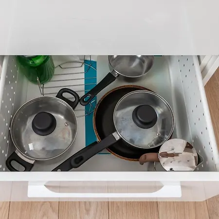 Stylish Close To Center, Cafes & Parks & Local Dining * Riga