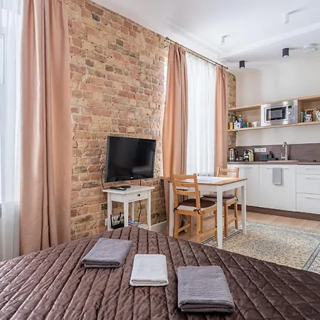 Apartment Stylish Close To Center, Cafes & Parks & Local Dining *