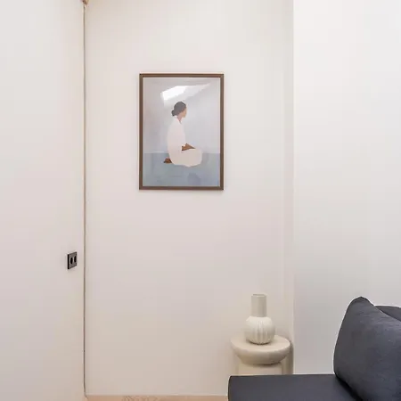 Scandi Spacious Attic Loft With Skyline View *
