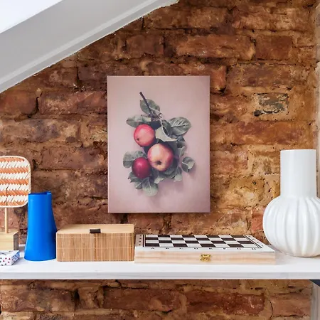 Scandi Spacious Attic Loft With Skyline View *