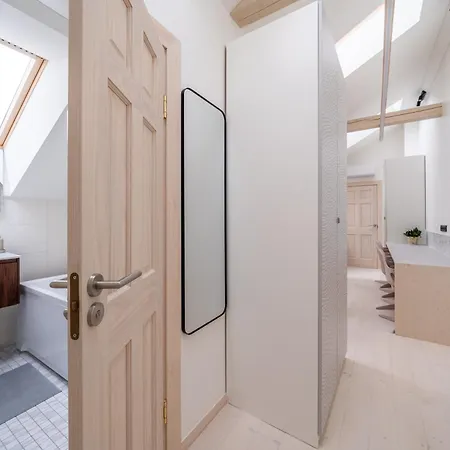 Scandi Spacious Attic Loft With Skyline View Riga