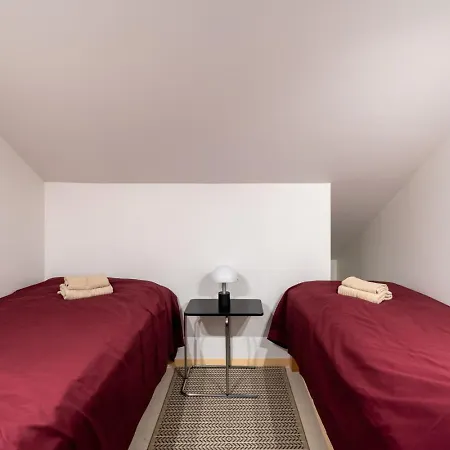 Scandi Spacious Attic Loft With Skyline View Apartment *