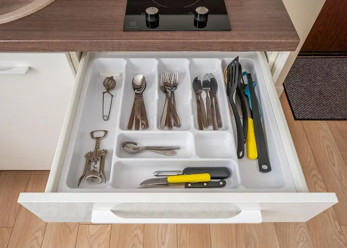 Stylish Close To Center, Cafes & Parks & Local Dining Riga