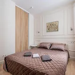 Apartmán Stylish Close To Center, Cafes & Parks & Local Dining