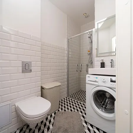 Apartamento Stylish Close To Center, Cafés&parks&local Dining