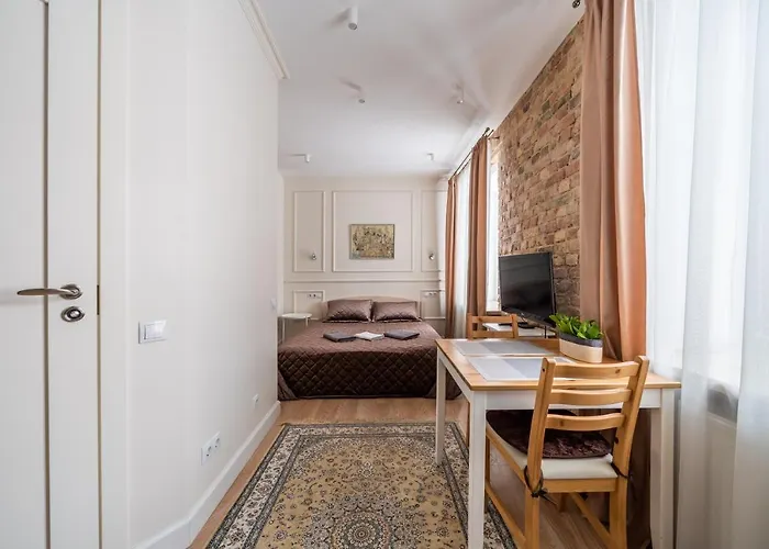 Апартаменты Stylish Close To Center, Cafes & Parks & Local Dining Рига