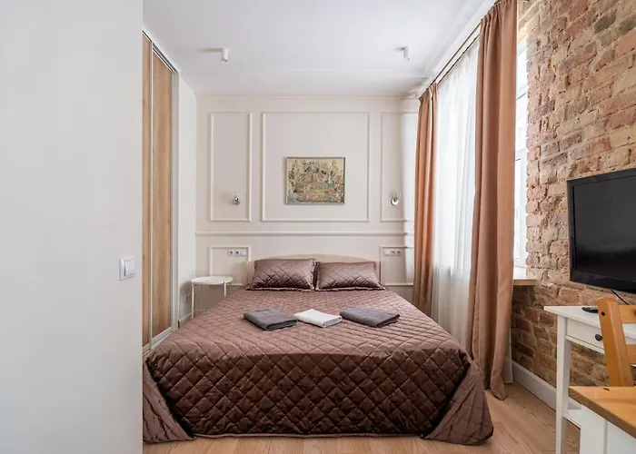 Stylish Close To Center, Cafes & Parks & Local Dining *